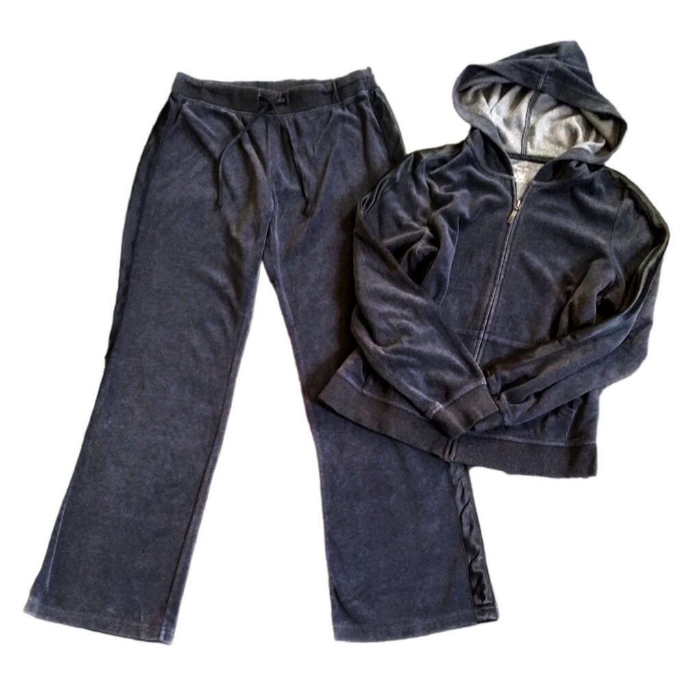 2 Piece St. John's Bay Gray Athletic Tracksuit Size Small